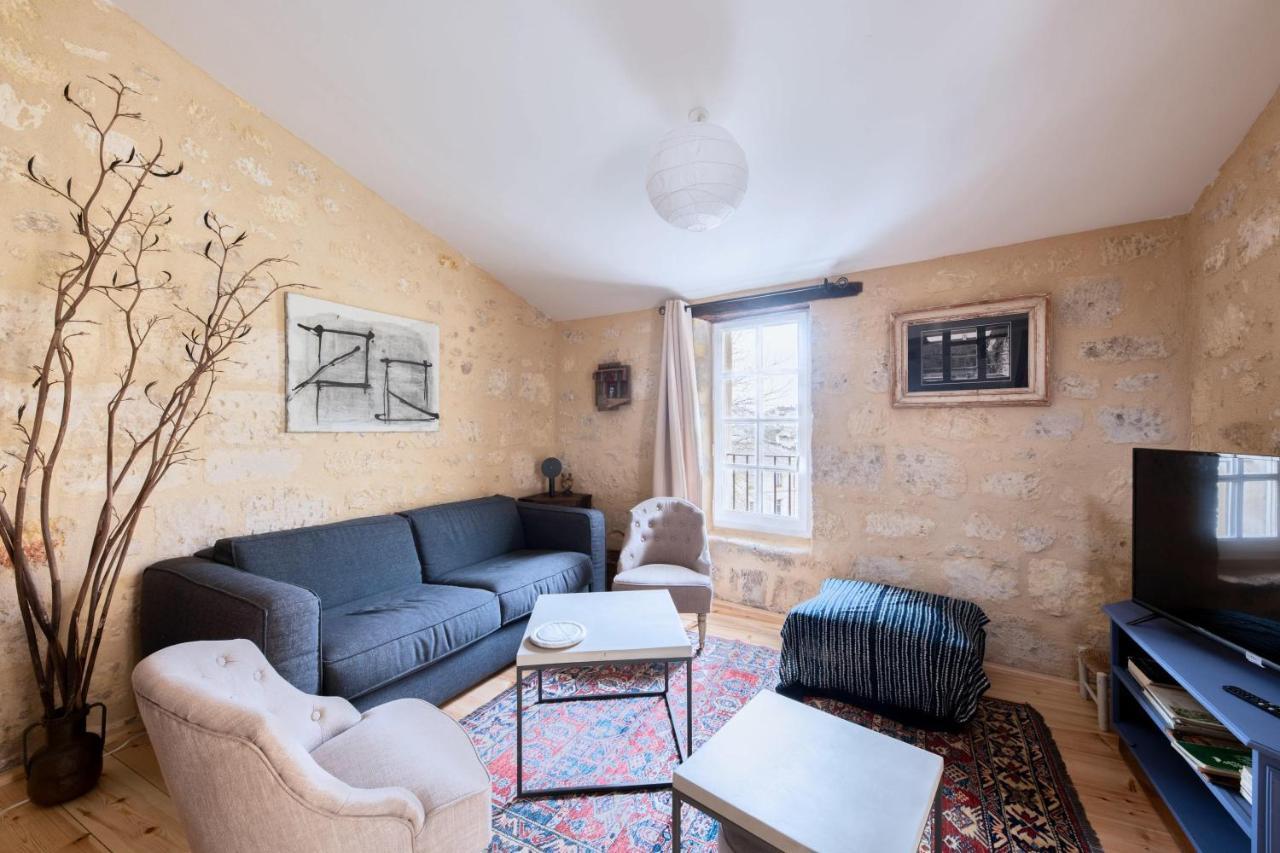 Elegant Appartement Tout Confort Avec Climatisation Dans Le Centre Historique De St Emilion Saint-Émilion Buitenkant foto
