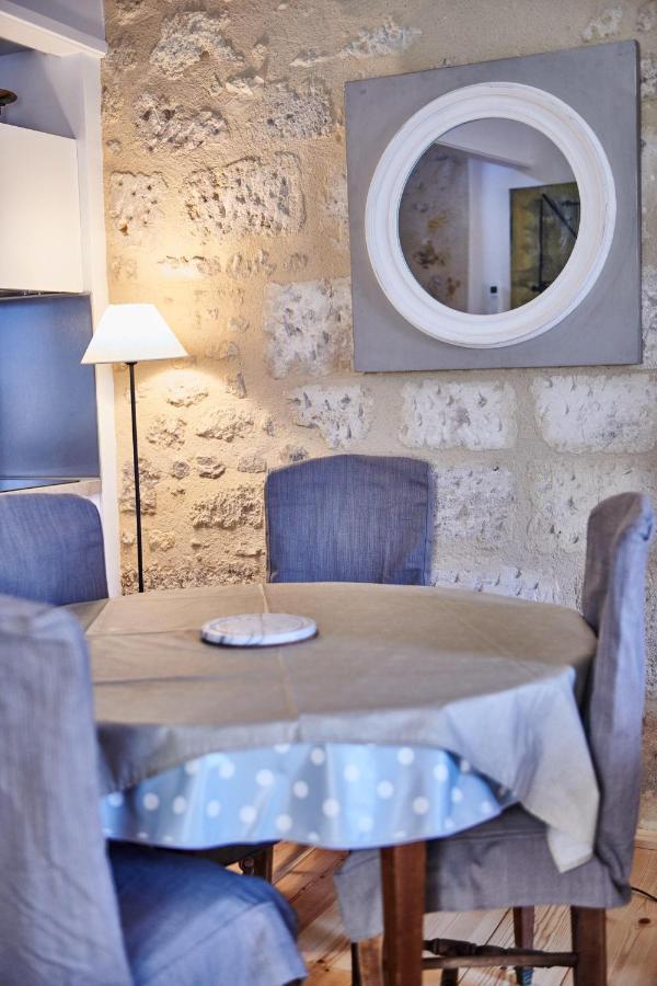Elegant Appartement Tout Confort Avec Climatisation Dans Le Centre Historique De St Emilion Saint-Émilion Buitenkant foto